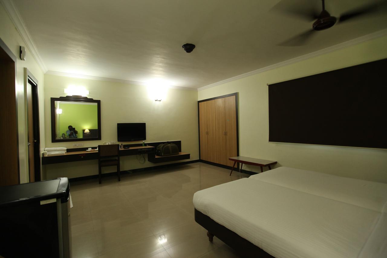 New Woodlands Hotel Chennai Extérieur photo